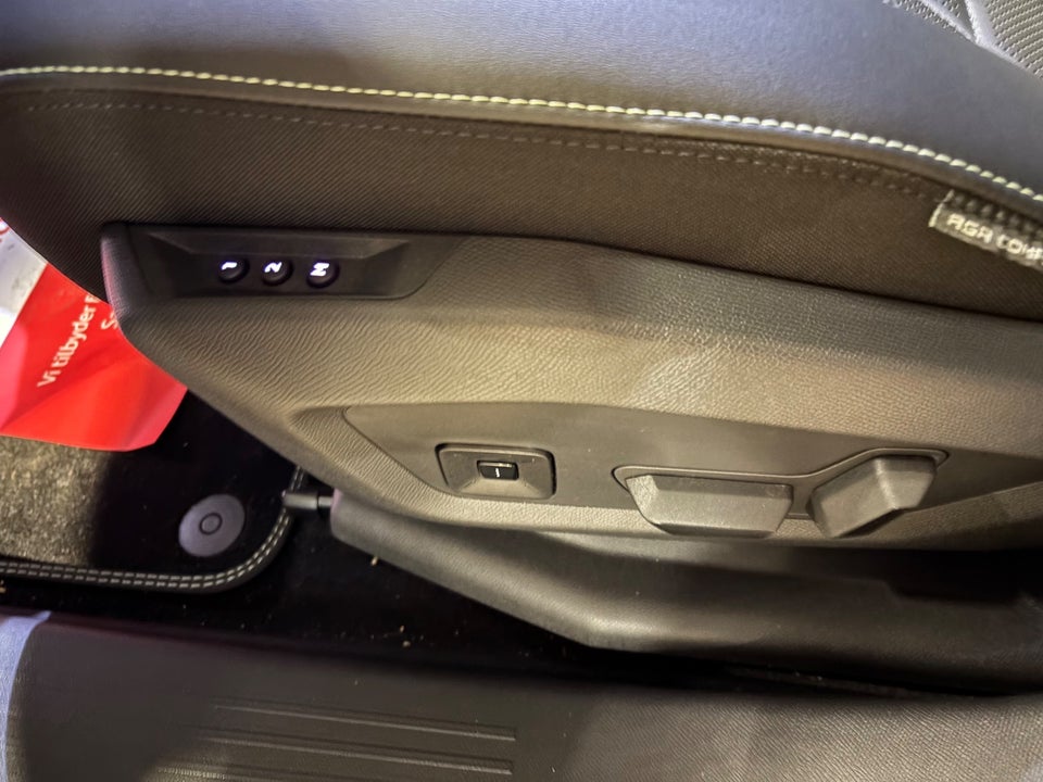 Peugeot e-5008 77 GT Pack 7prs 5d