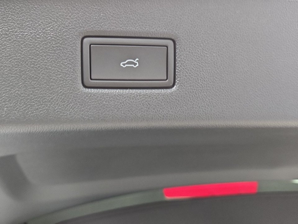 Ford Explorer 82 Premium Extended Range 5d