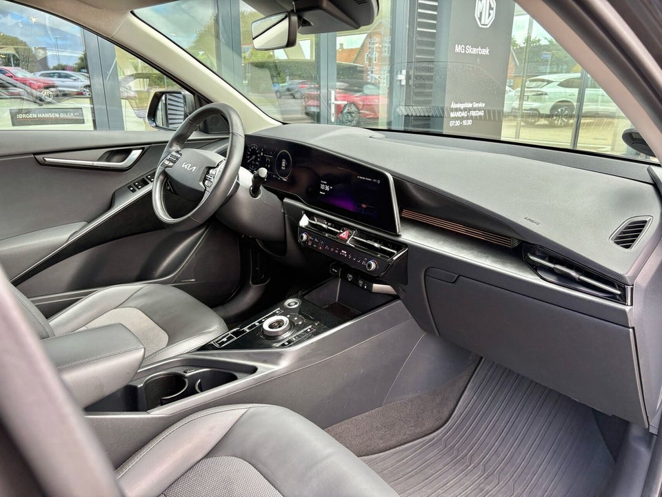 Kia Niro 64 EV Prestige 5d