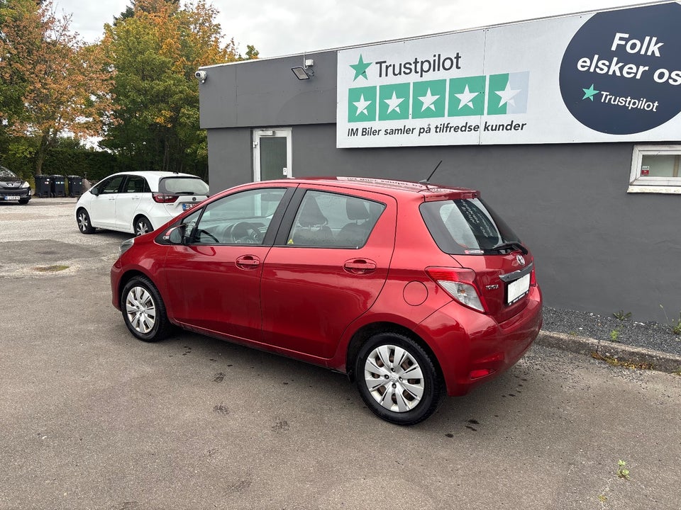 Toyota Yaris 1,3 VVT-i T1 5d