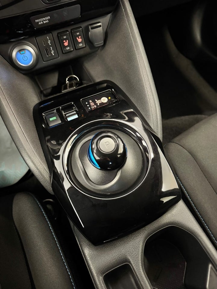 Nissan Leaf 39 N-Connecta 5d