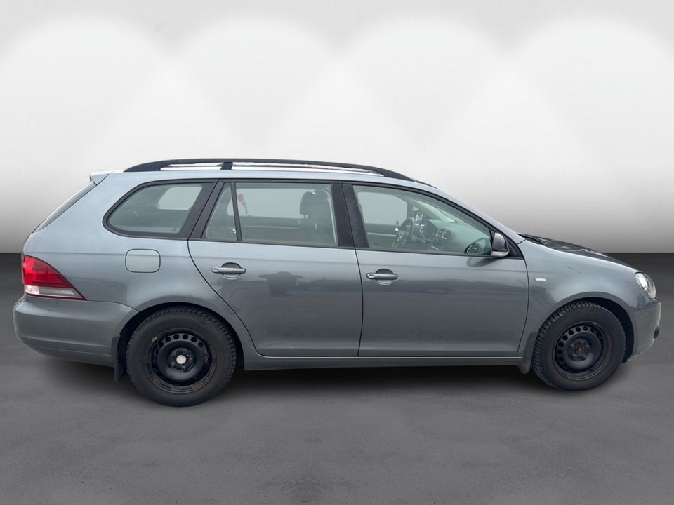 VW Golf VI 1,6 TDi 105 Match Variant DSG BMT 5d