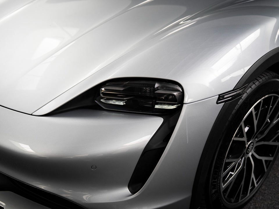 Porsche Taycan 4 Performance+ 75 Years Cross Turismo 5d