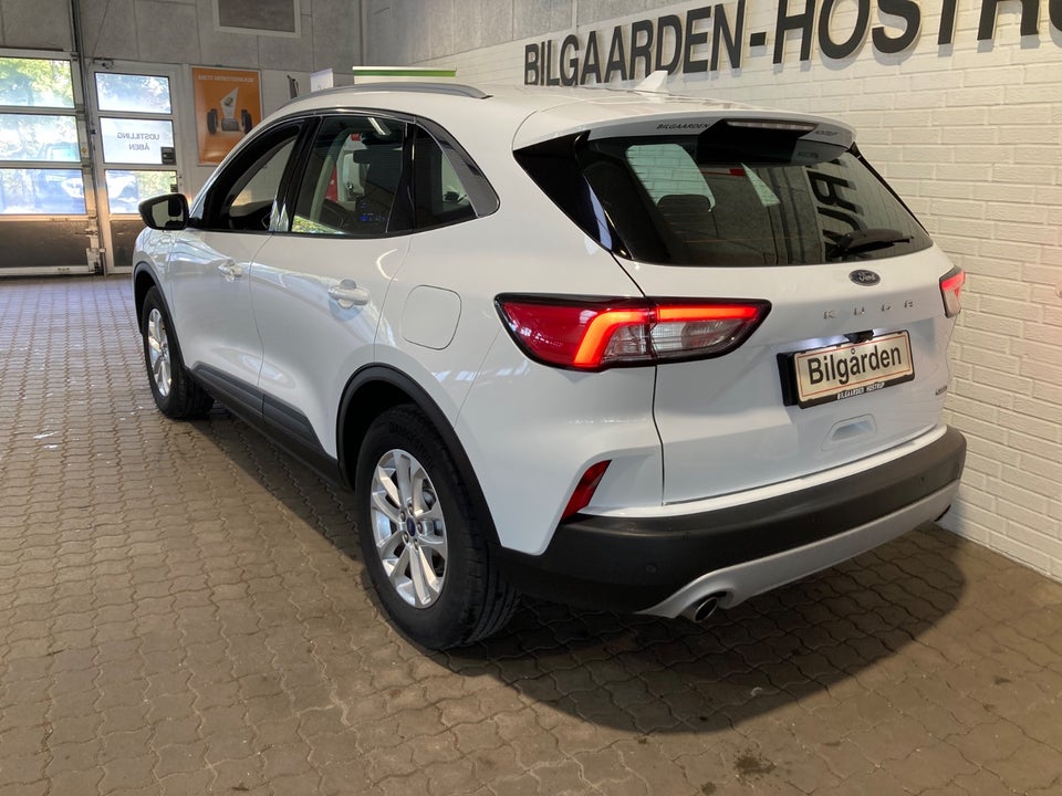 Ford Kuga 2,5 PHEV Titanium CVT 5d