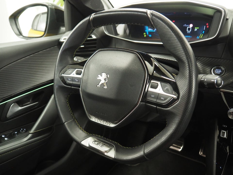Peugeot e-208 50 GT Line 5d