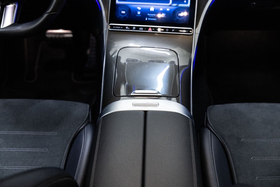 Mercedes C300 e 2,0 AMG Line stc. aut. 5d