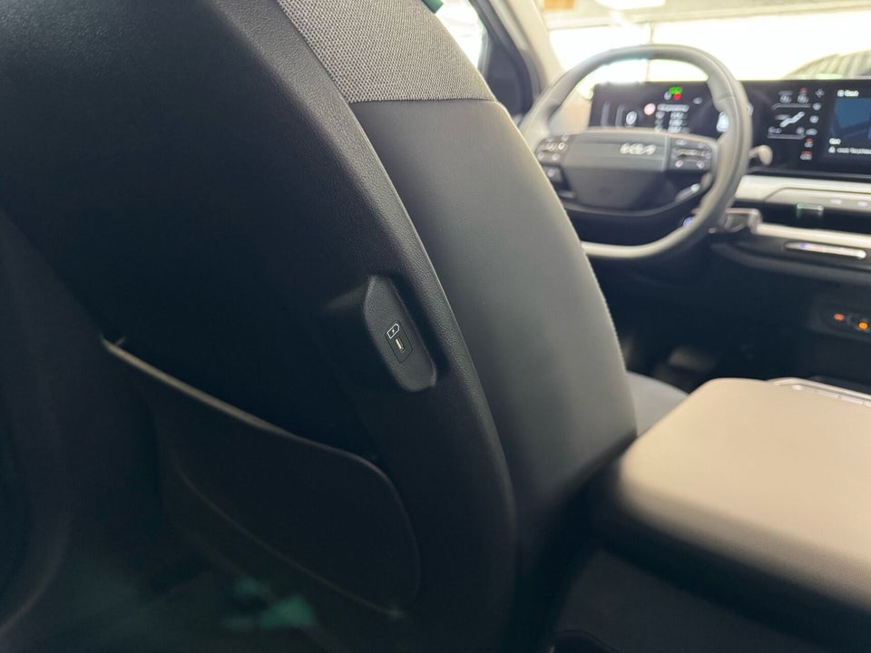 Kia EV4 81 Long Range Upgrade 5d