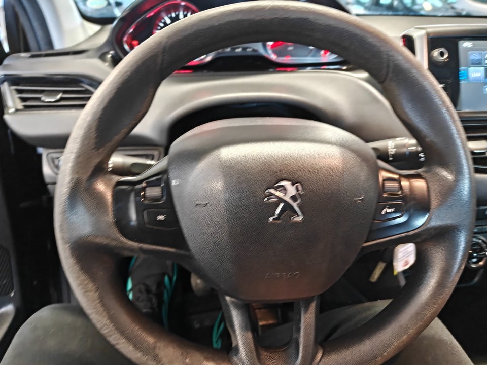 Peugeot 208 1,6 e-HDi 92 Active 5d