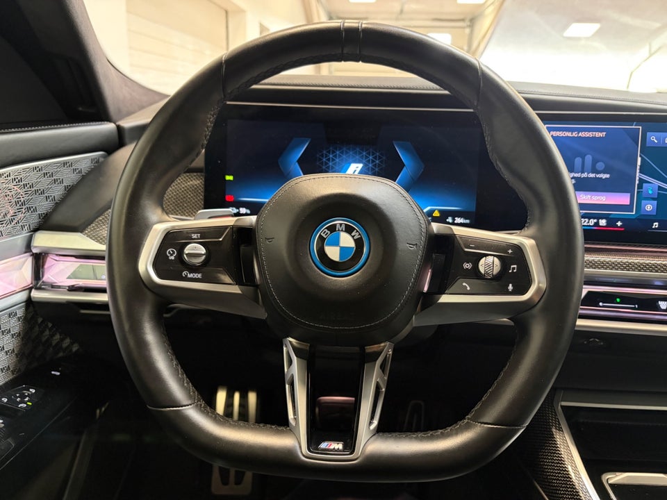 BMW i7 xDrive60 M-Sport 4d