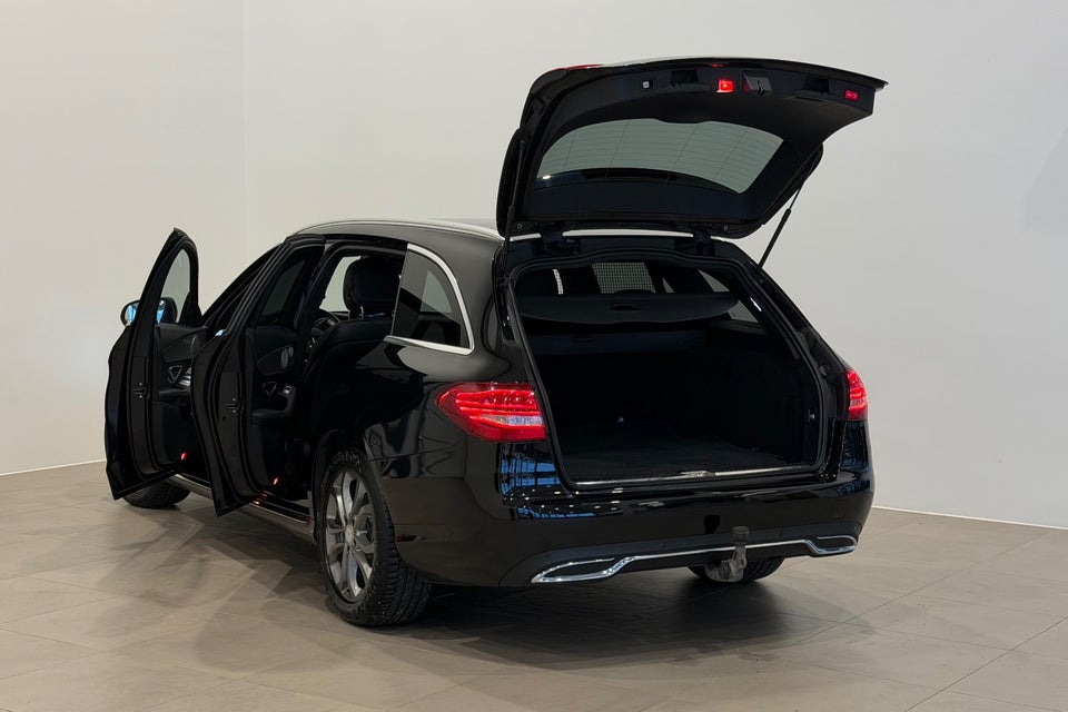 Mercedes C220 d 2,2 Avantgarde stc. aut. 5d