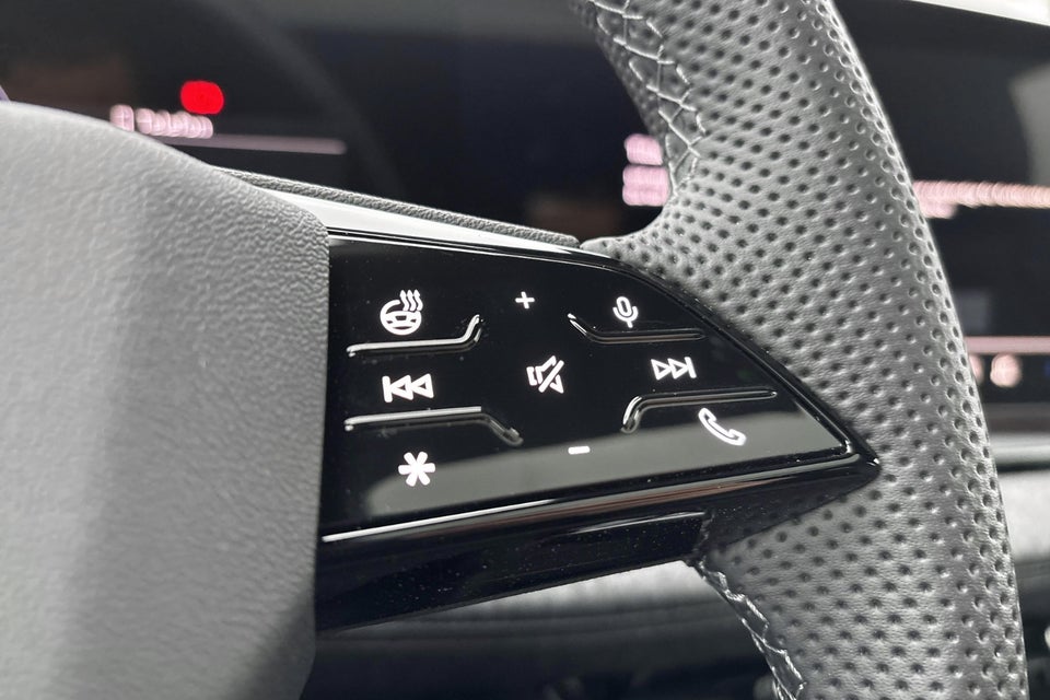 Audi Q6 e-tron Progress quattro 5d