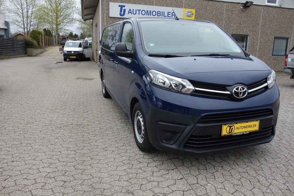 Toyota ProAce 2,0 D 120 Long Comfort 5d