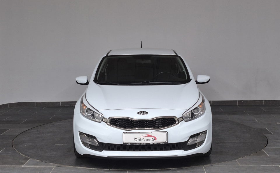 Kia ProCeed 1,4 CVVT Style+ 3d