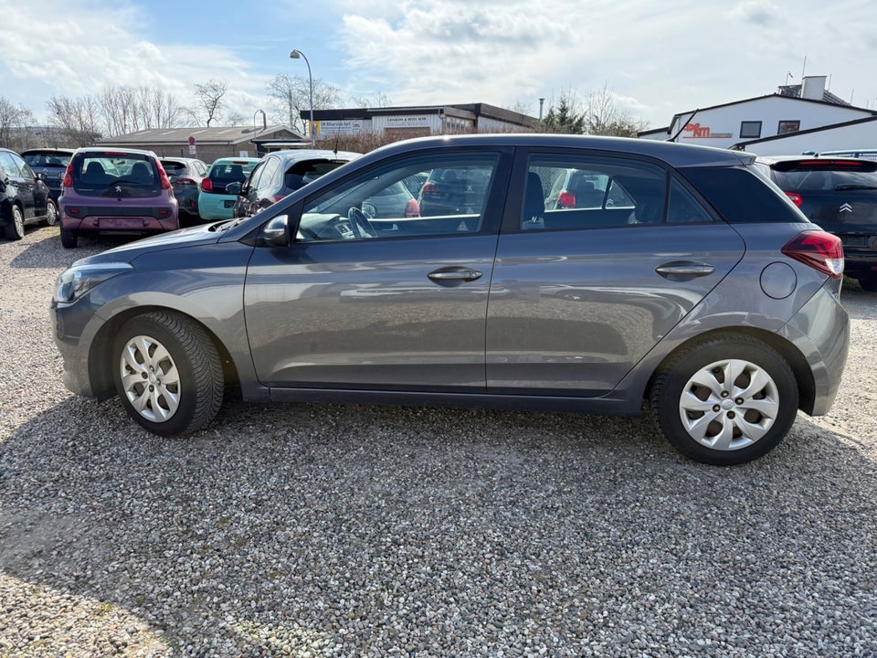 Hyundai i20 1,25 Trend 5d