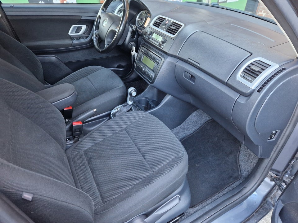 Skoda Fabia 1,6 16V Ambiente Combi aut. 5d