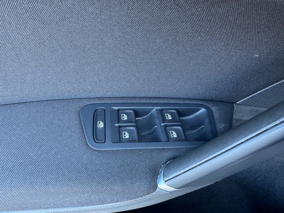 VW Golf VII 1,5 TSi 130 Comfortline Variant DSG 5d