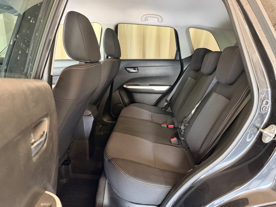Suzuki Vitara 1,6 DDiS Active 5d