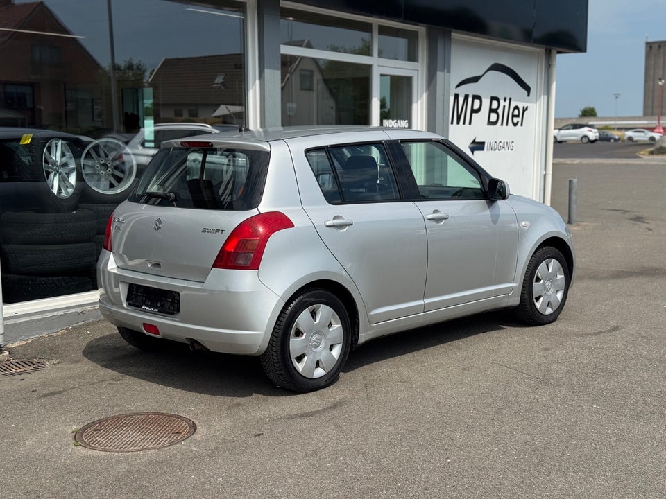 Suzuki Swift 1,3 GLS 5d