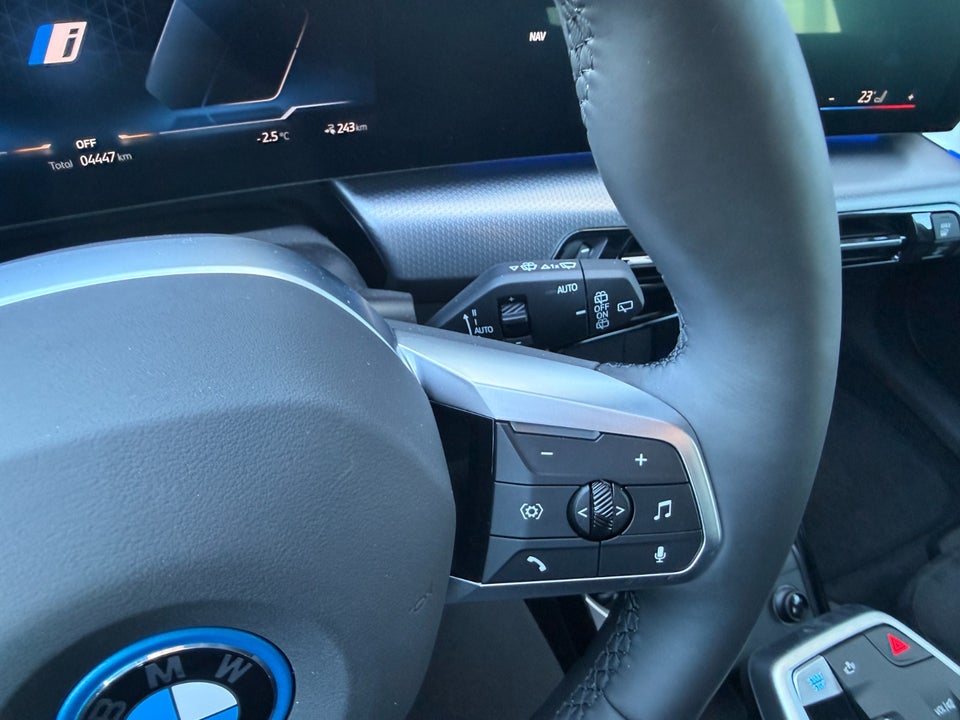 BMW iX1 eDrive20 M-Sport 5d