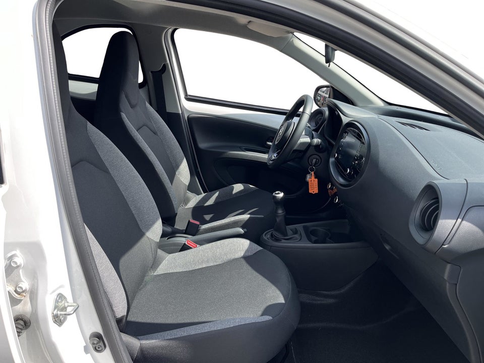 Toyota Aygo X 1,0 Active 5d