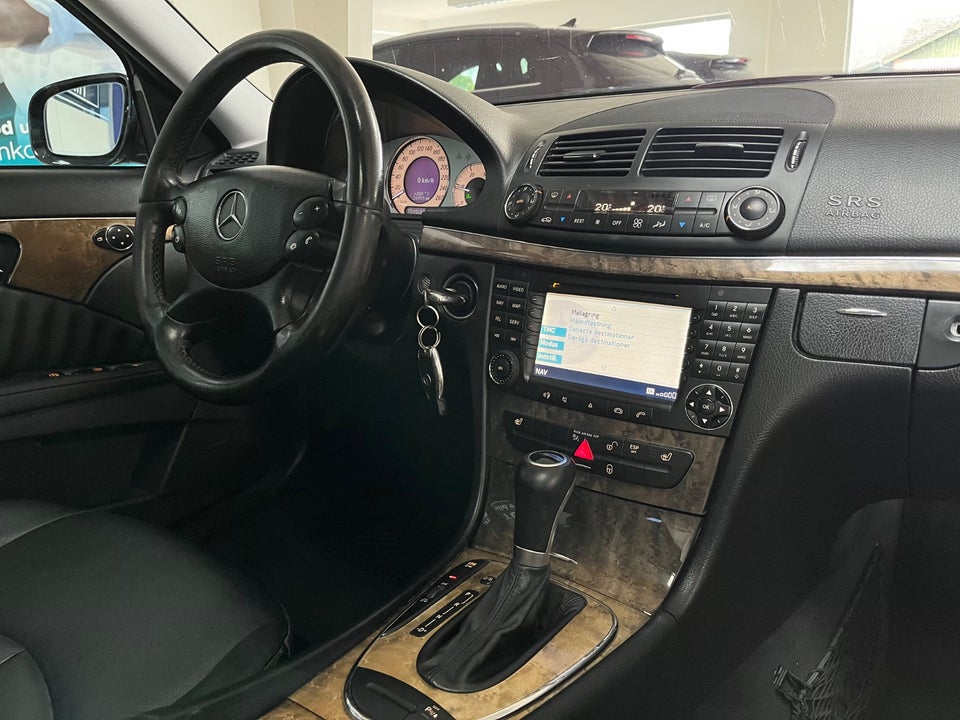 Mercedes E220 2,2 CDi Avantgarde stc. aut. 7prs 5d