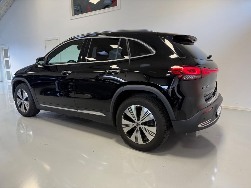 Mercedes EQA250 Progressive 5d