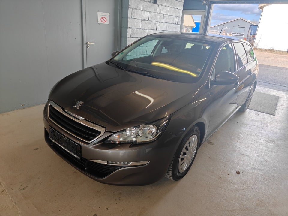 Peugeot 308 1,6 BlueHDi 120 Style SW 5d