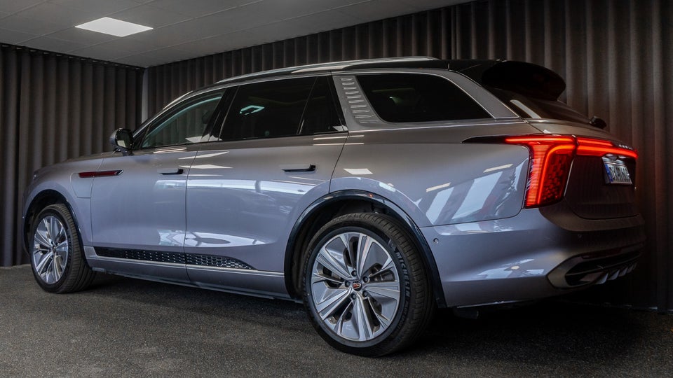 Hongqi E-HS9 99 Exclusive 5d