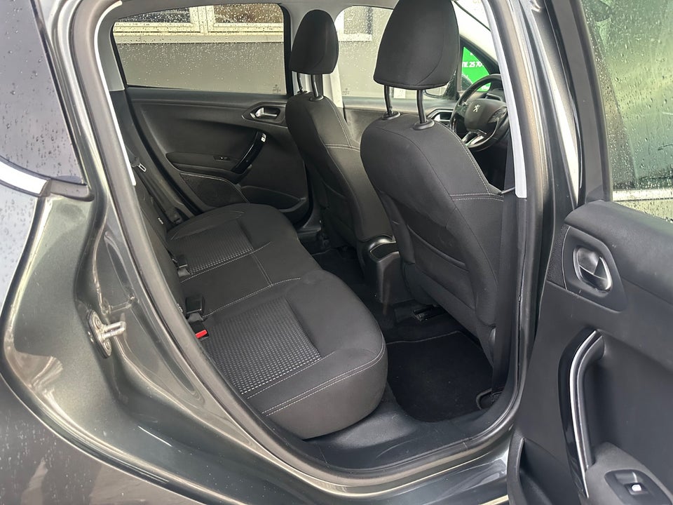 Peugeot 208 1,2 VTi 82 Active 5d