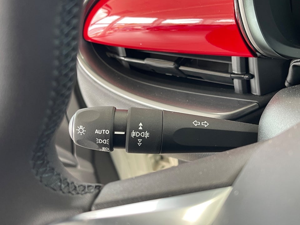 Fiat 600e 54 (RED) 5d