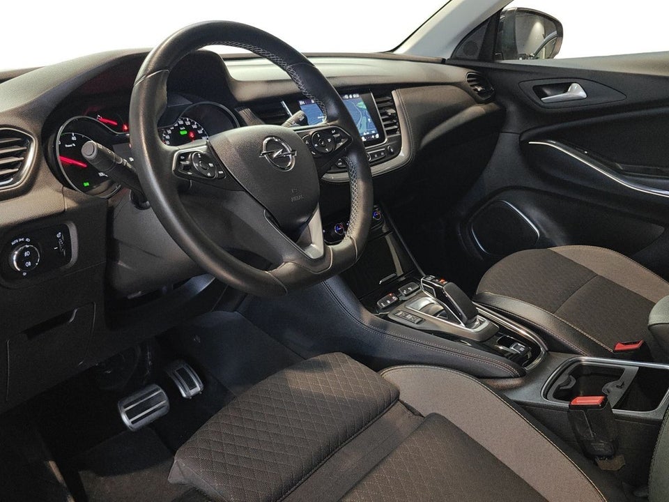 Opel Grandland X 1,6 Hybrid4 Ultimate aut. 5d