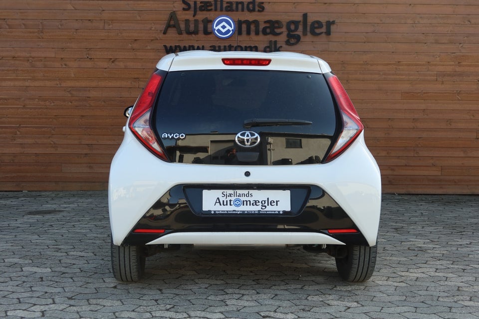 Toyota Aygo 1,0 VVT-i x-press 5d