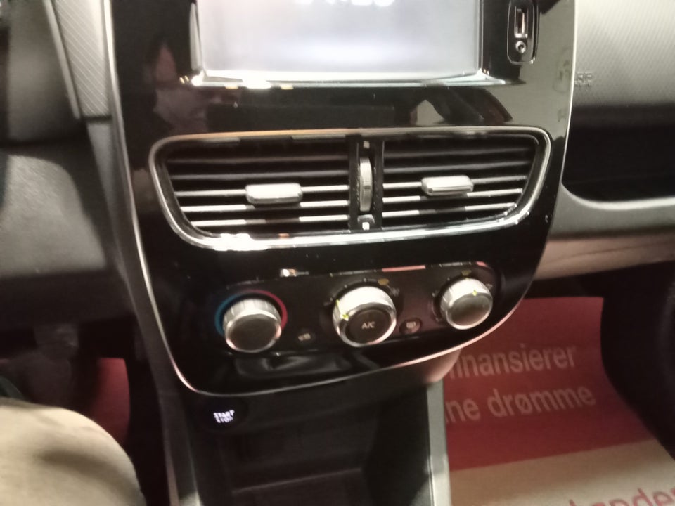 Renault Clio IV 0,9 TCe 90 Limited Sport Tourer 5d