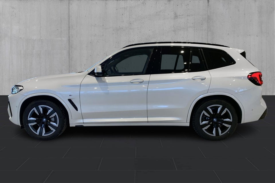 BMW iX3 Charged M-Sport 5d
