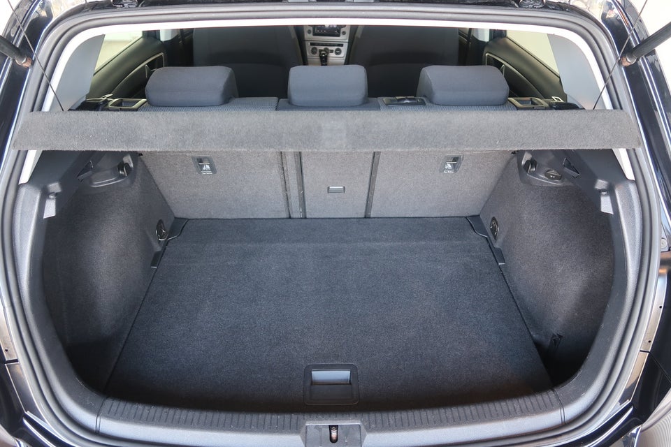 VW Golf VII 1,4 TSi 122 Comfortline BMT 5d