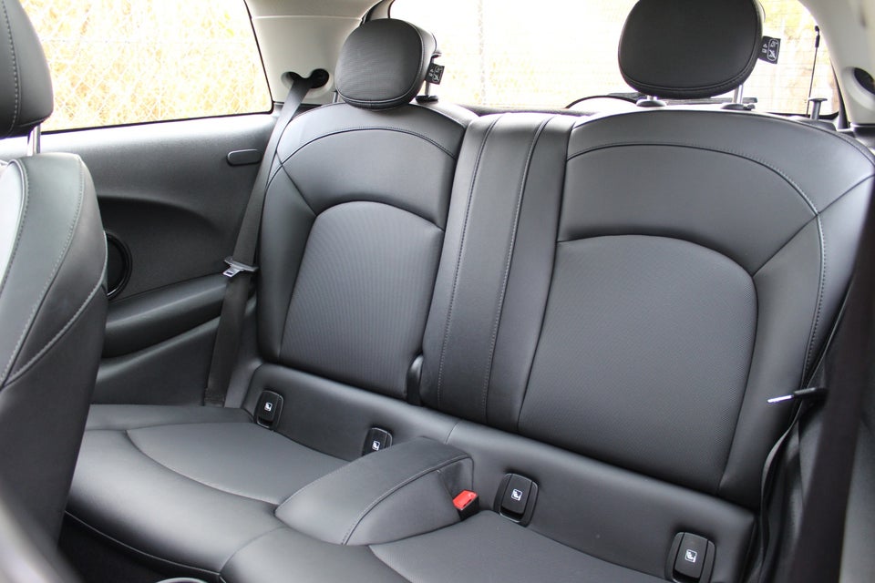 MINI Cooper SE Camden Edition 3d