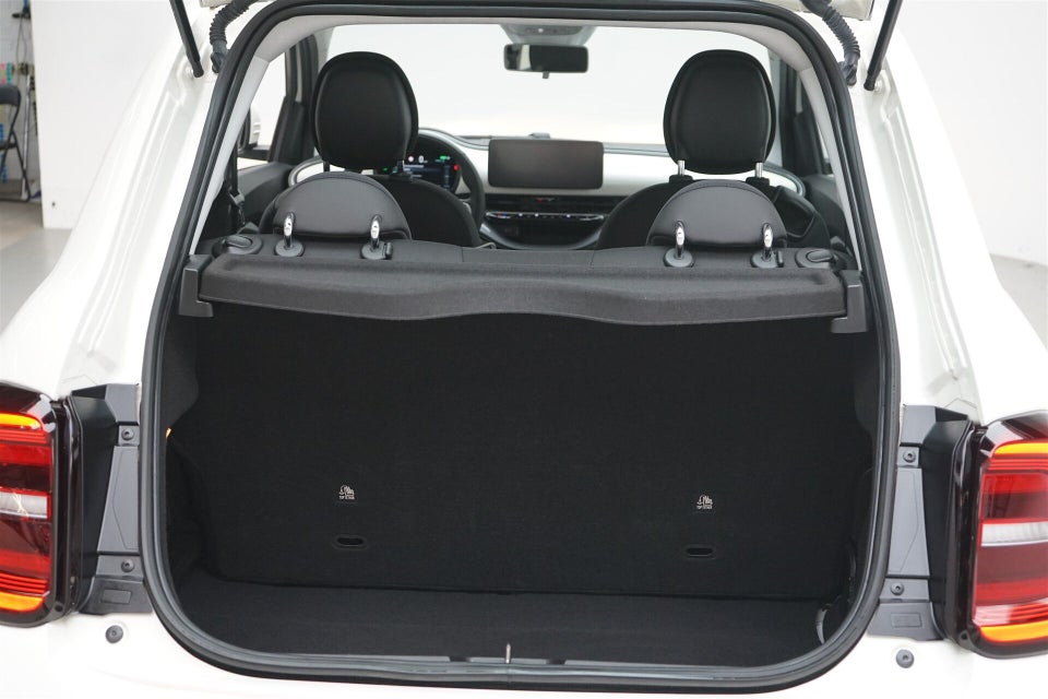Fiat 500e 42 Icon 3d