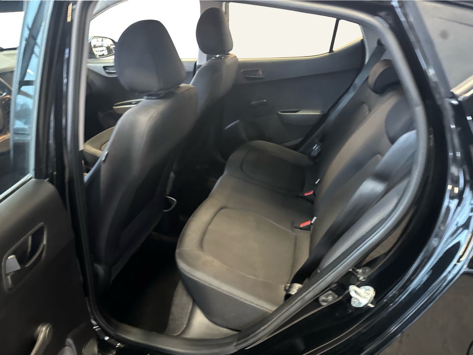 Hyundai i10 1,0 Touch 5d