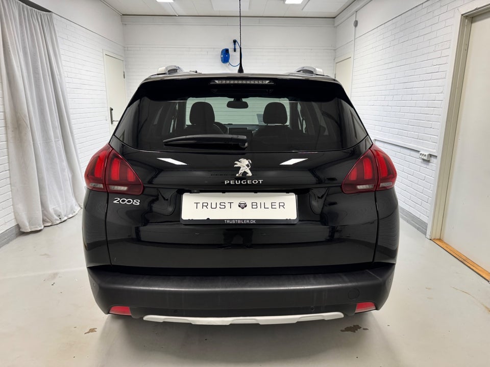 Peugeot 2008 1,6 BlueHDi 100 Allure Sky 5d