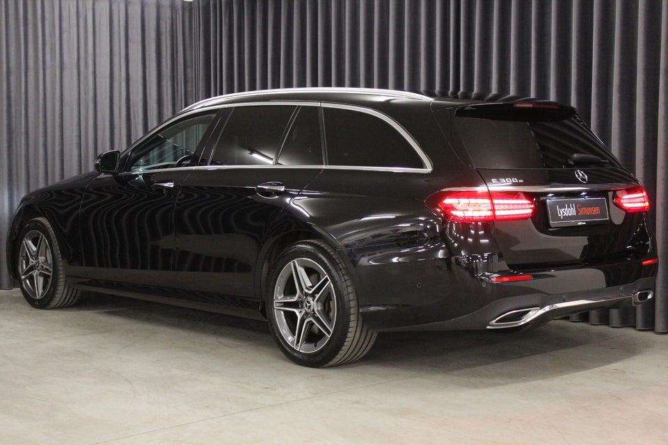 Mercedes E300 e 2,0 AMG Line stc. aut. 5d