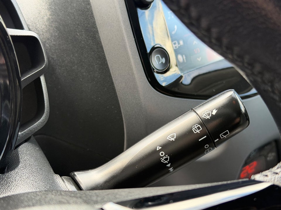 Toyota Aygo 1,0 VVT-i x-pression 5d