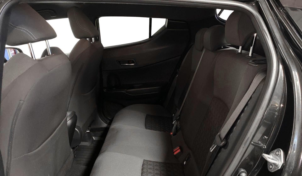 Toyota C-HR 1,8 Hybrid C-LUB Smart CVT 5d