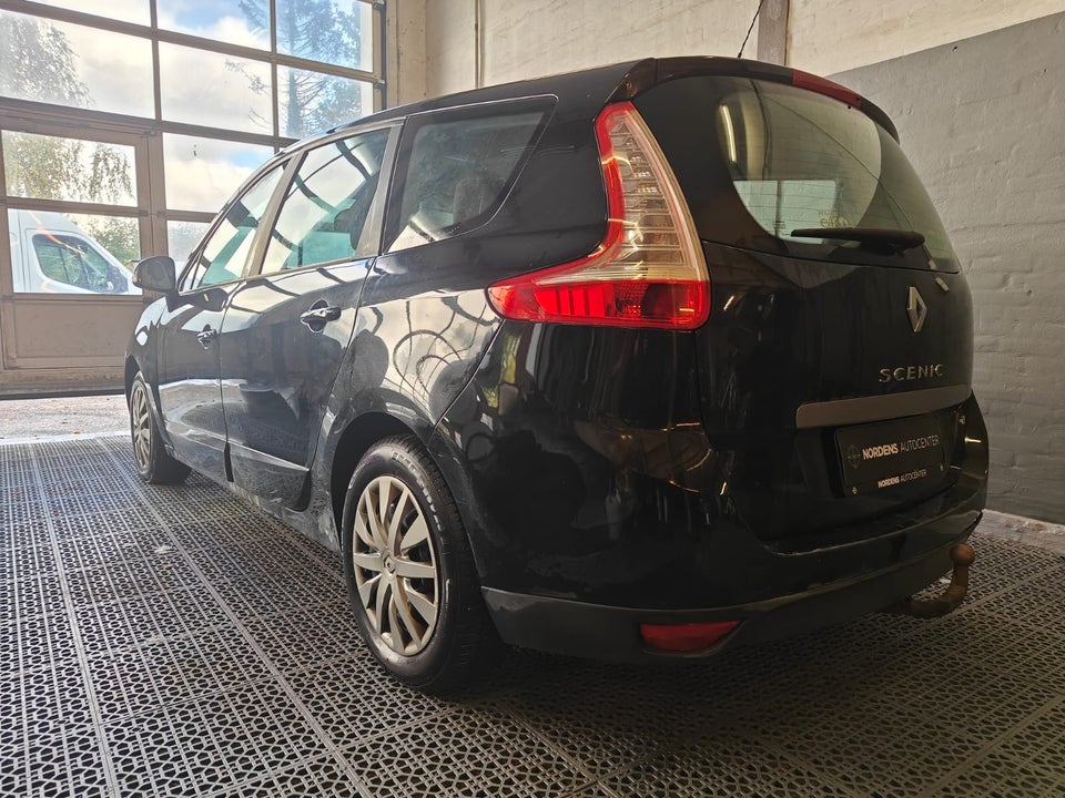 Renault Grand Scenic III 1,6 dCi 130 Expression 7prs 5d