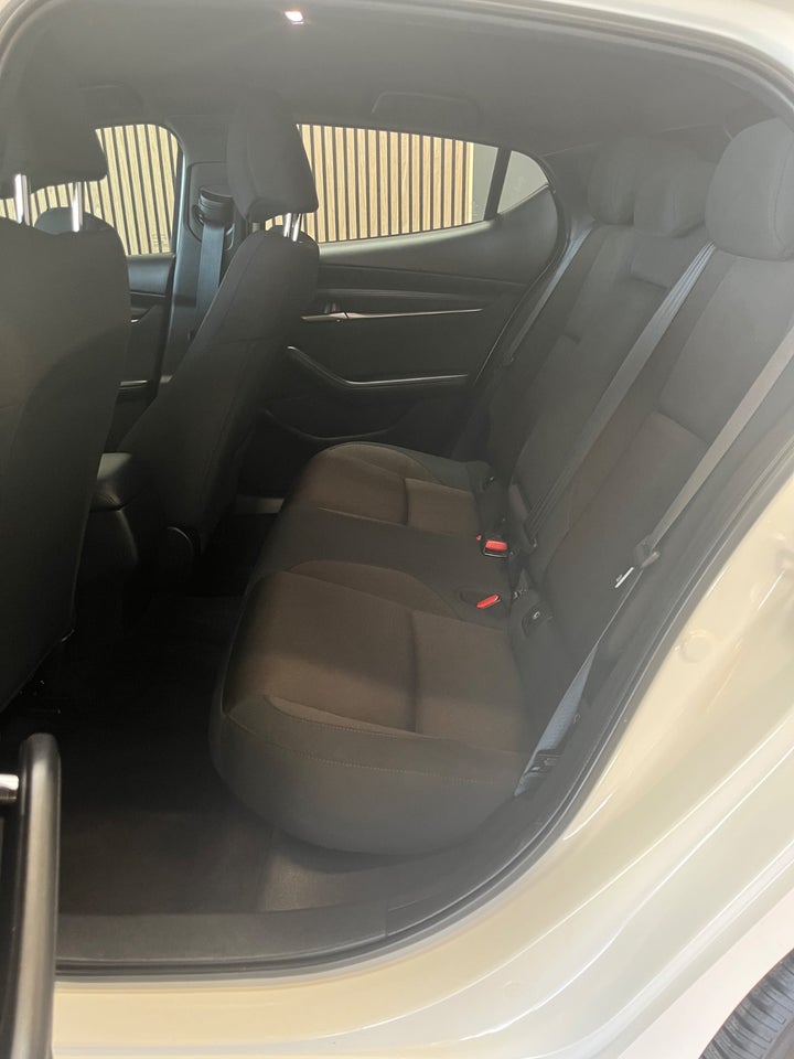 Mazda 3 2,0 e-SkyActiv-G 150 Sky 5d