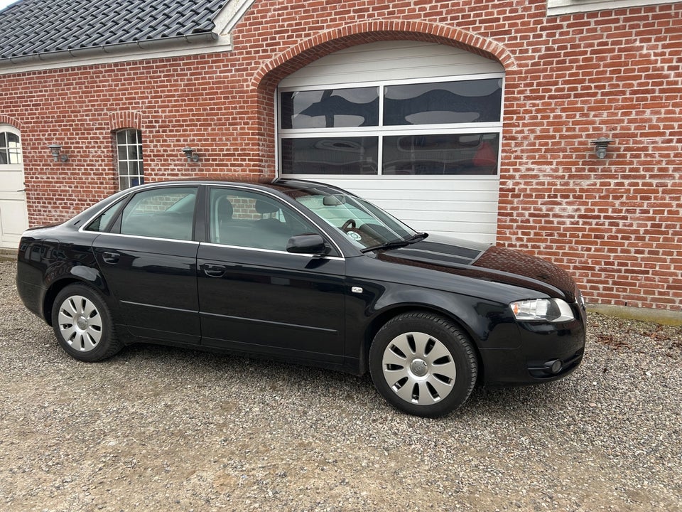 Audi A4 2,0  4d
