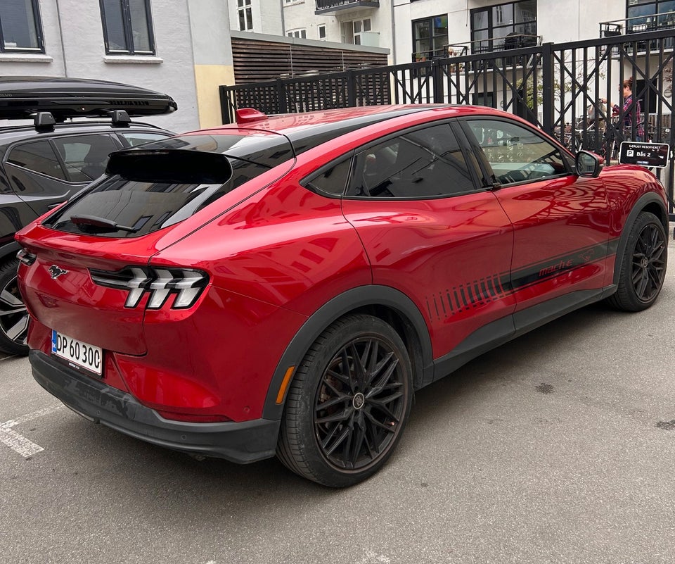 Ford Mustang Mach-E Standard Range 5d