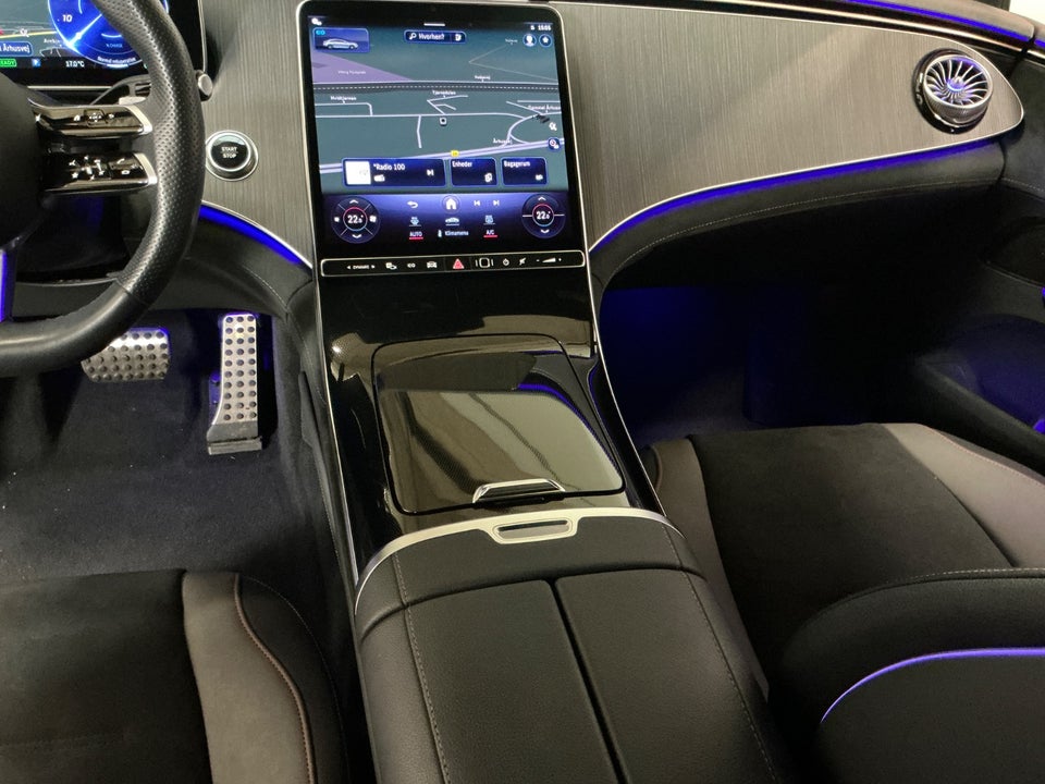 Mercedes EQE350 AMG Line 4d