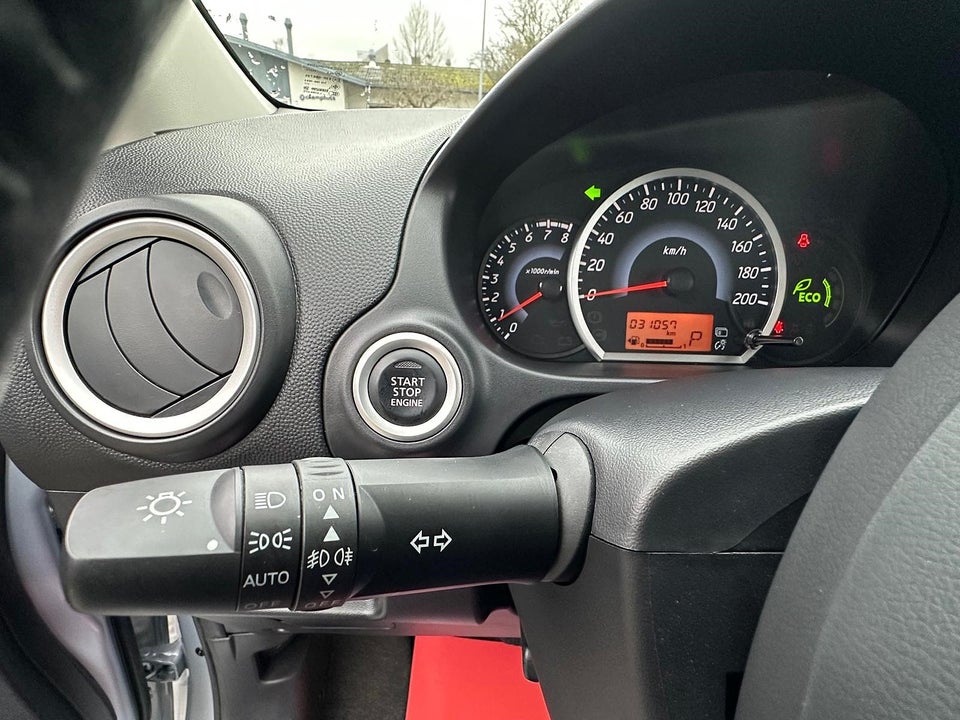 Mitsubishi Space Star 1,2 Intense CVT 5d