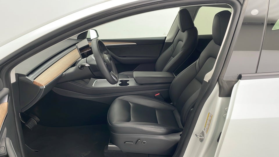 Tesla Model Y Long Range AWD 5d