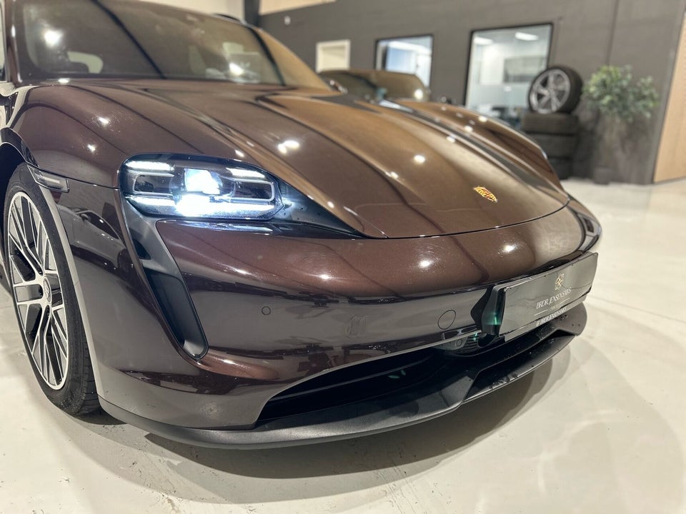 Porsche Taycan Performance+ Sport Turismo 5d